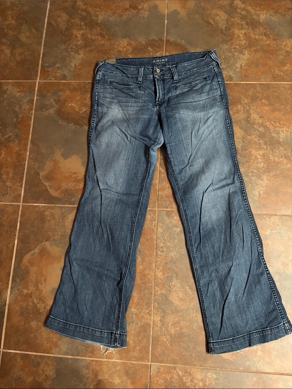 Ariat Women's Medium Wash Bootcut Jeans 33r
